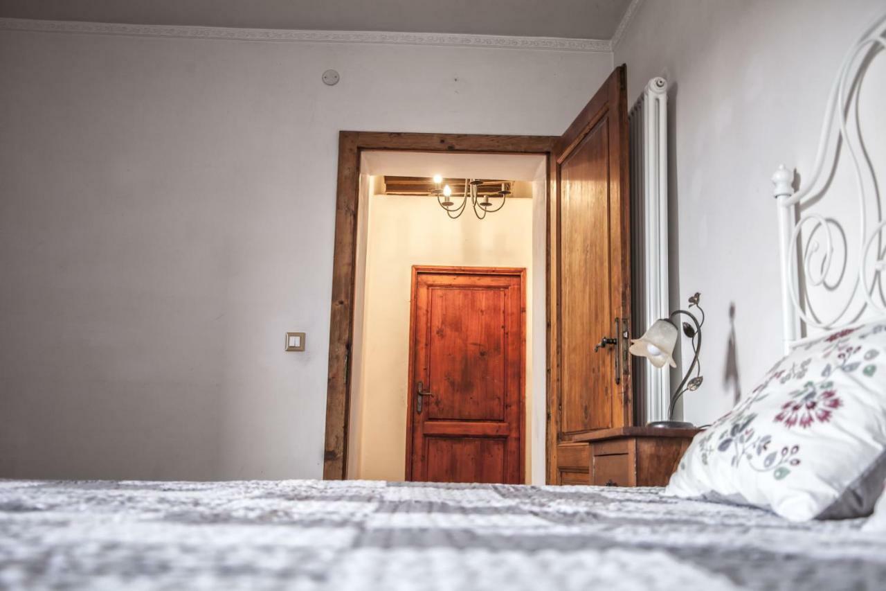 Il Castello Apartment Bucine Ngoại thất bức ảnh